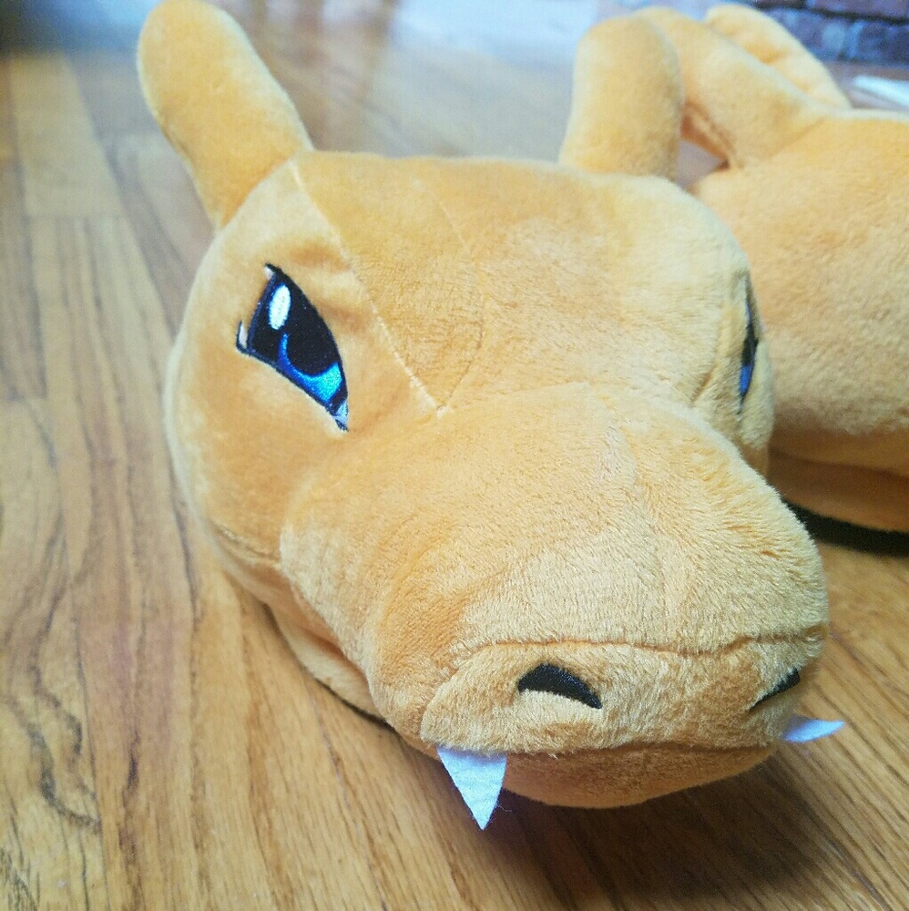 *SOLD* Pokémon Charizard Slippers Men's XL 13/14